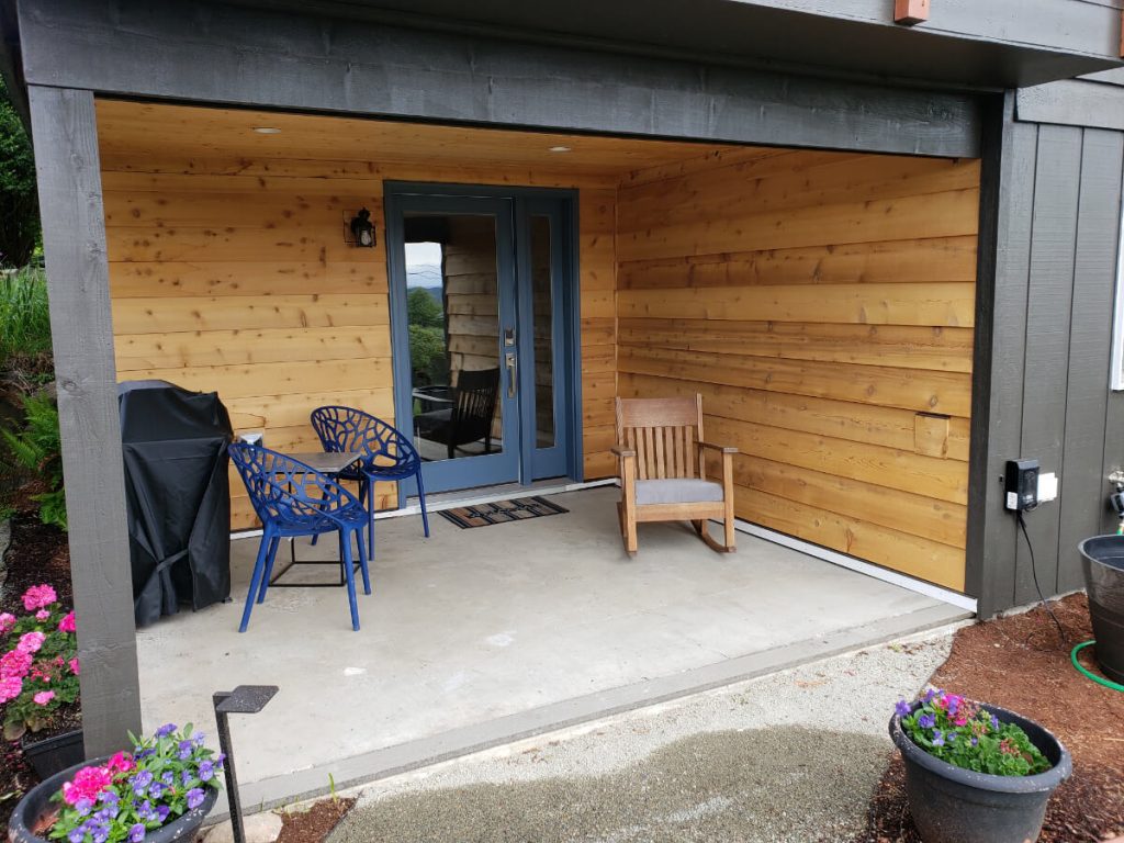 Gig Harbor Basement Remodel Porch